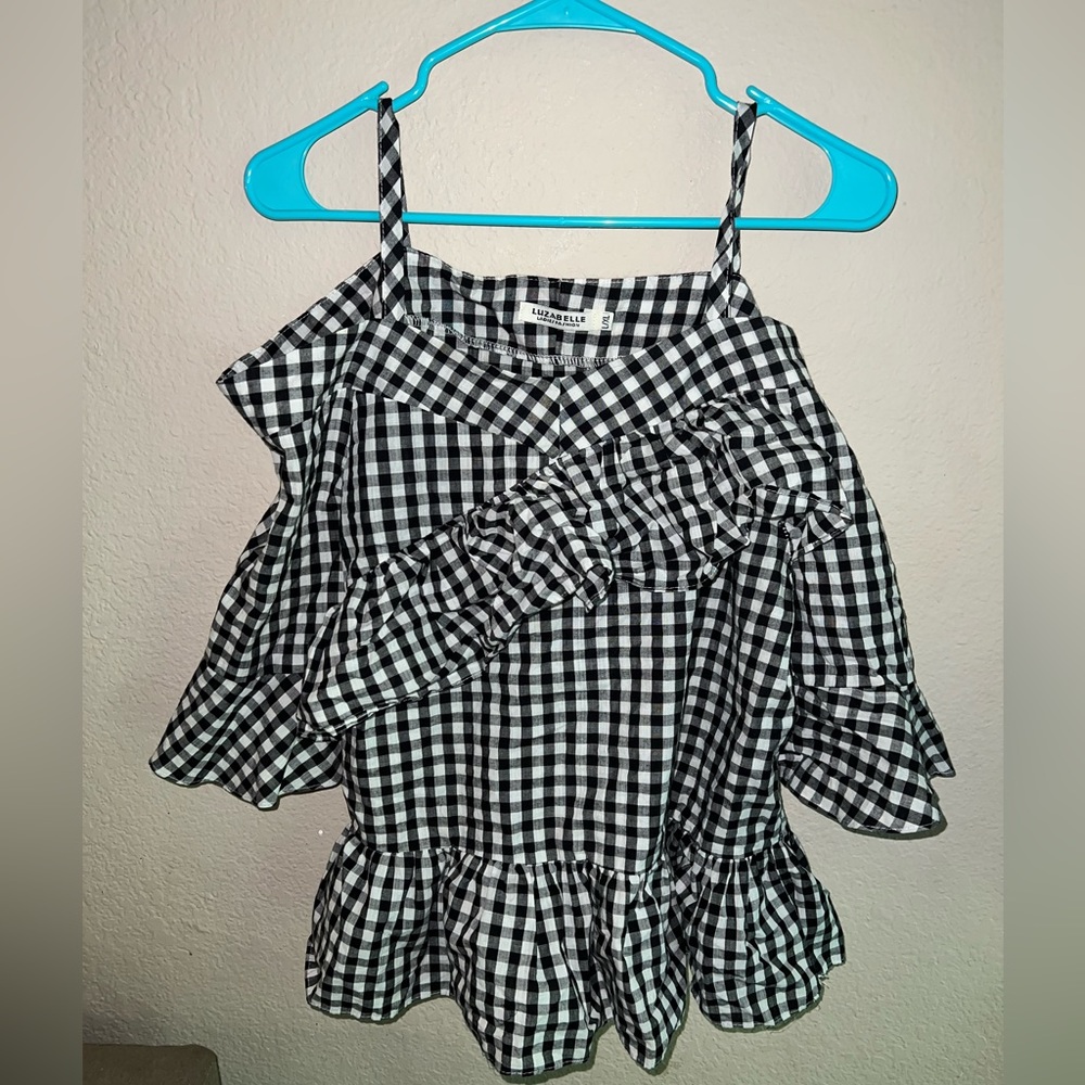Cute checkered cold shoulder top
